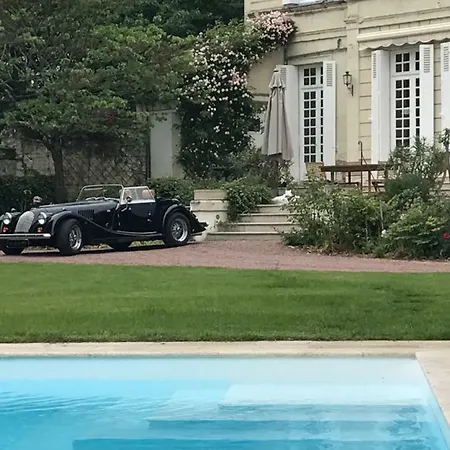 La Gentilhommiere De Alojamento de Acomodação e Pequeno-almoço Saumur