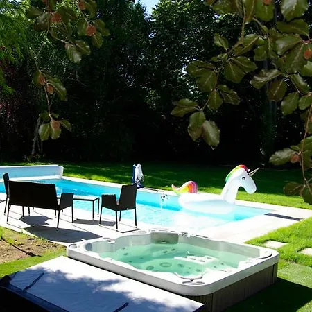 La Gentilhommiere De 4*