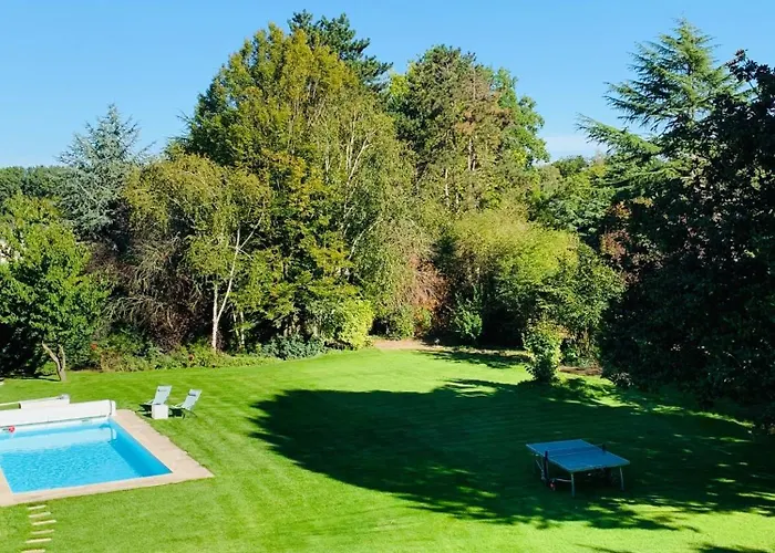 La Gentilhommiere De Bed & Breakfast Saumur