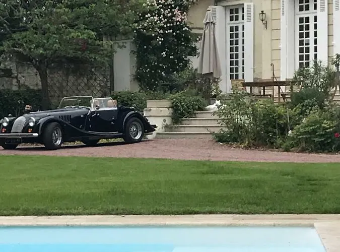 La Gentilhommiere De Bed & Breakfast Saumur